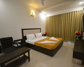 Hotel Dhantara - Shirdi