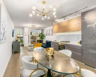2 bed+2 bath Downtown Vancouver luxury Apt. - Vancouver