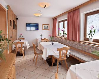 Hotel Sonne - Tux - מסעדה