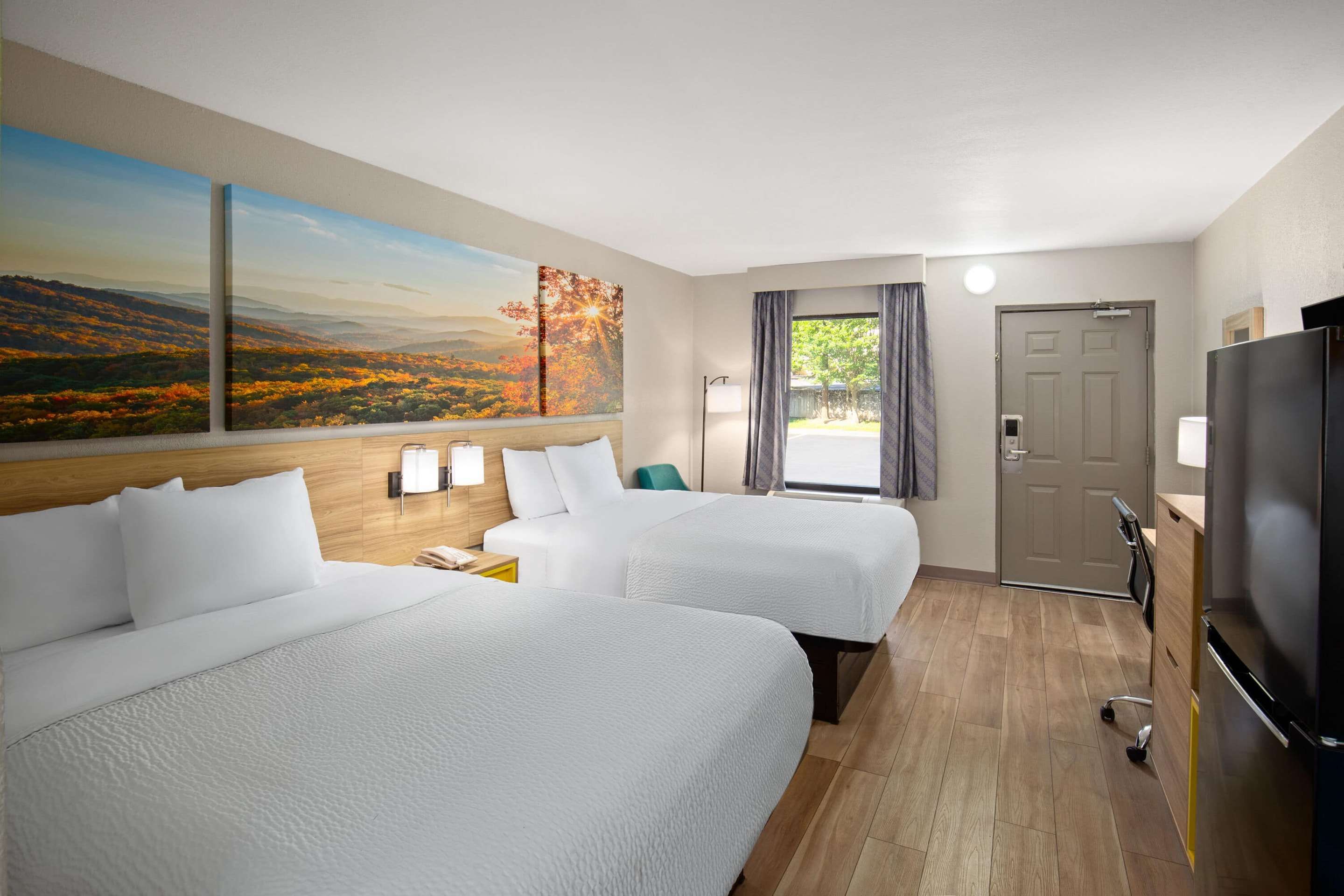 Days Inn by Wyndham Helen - Helen - Bedroom