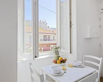 Studio Gaston - Welkeys - Biarritz - Eetruimte