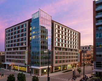 Hyatt Place Champaign/Urbana - Champaign - Building