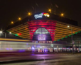 B & B Villa Suisse - La Haya - Edificio