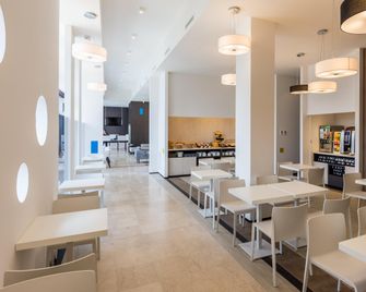 B&B Hotel Savona - Savona - Restaurant