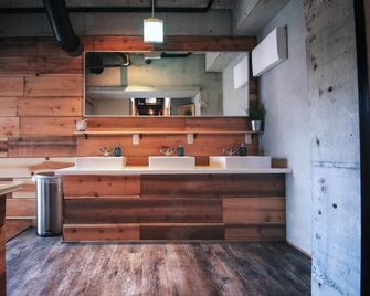 Bnbplus Niigata Book Inn - Hostel - Niigata - Baño