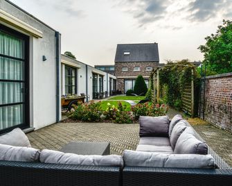 Hotel Boomgaard - Lanaken