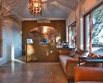 Windhoek Gardens Boutique Hotel - Windhoek - Resepsiyon