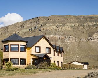 أوستريا روبلي سور - إلكالافيت - مبنى