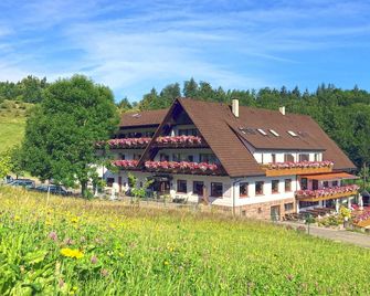 Höhenhotel & Restaurant Kalikutt - Oppenau - Gebouw