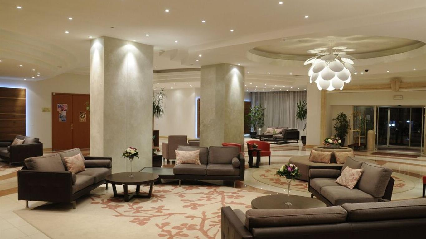 New Montana Hotel