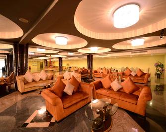 Taw Win Garden Hotel - Rangún - Lounge