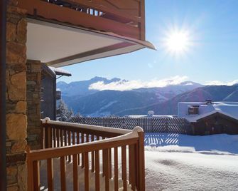 'Domaine Les Saisies ' 2 rooms 33 m2, 150m from the slopes Wifi, garage, swimming pool - Villard-sur-Doron - Balkon