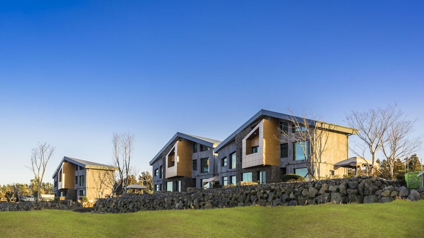 The Jun Pension Jeju