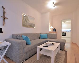 Appartement-Villa Steinfurth - Binz - Oturma odası