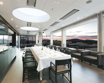 Burbury Hotel - Barton - Restaurant