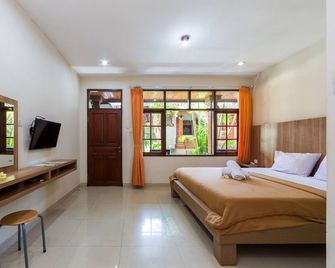 Simpang Inn Hotel - Kuta - Camera da letto