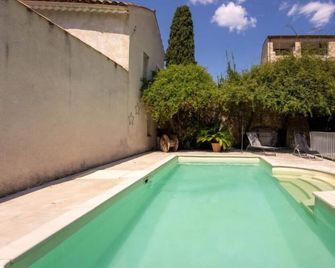 Holiday Home Centre Nyons by Interhome - Nyons - Piscina