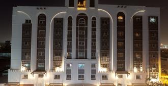 Al Liwan Suites - Doha - Building