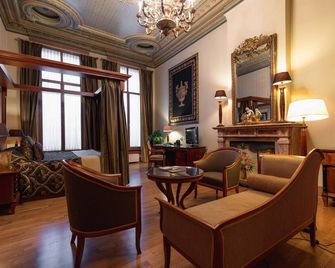 Grand Hotel De Draak - Bergen op Zoom - Obývací pokoj
