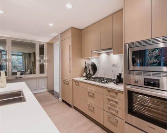Vancouver (UBC ) one bed room in luxury house B - Vancouver - Cozinha