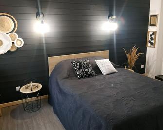 La Lillebonnaise Meuble Au Coeur De Lill - Lillebonne - Chambre