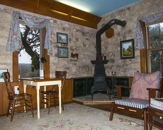 Block Creek Guest House Between Comfort & Fredericksburg - Comfort - Sala de estar