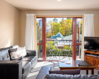 Settlers Boutique Motel - Hanmer Springs - Wohnzimmer