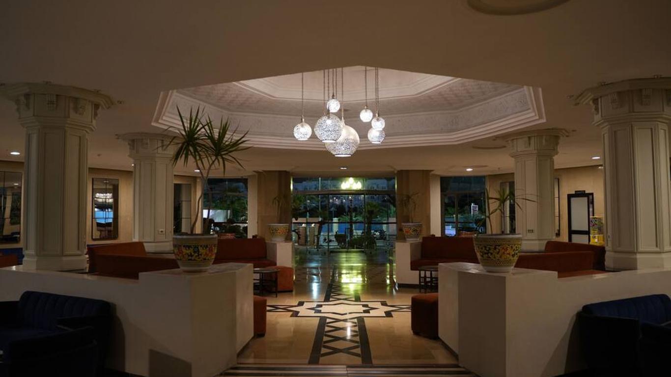 Golf Residence- Families and Couples Only