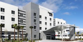 Fairfield Inn & Suites by Marriott Daytona Beach Speedway/Airport - Biển Daytona