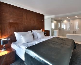 Prezident Luxury Spa & Wellness Hotel - Carlsbad - Bedroom