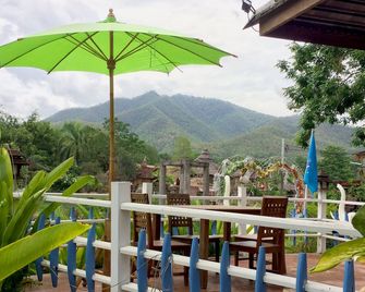 Pai River Villa Resort - פאי - דלפק קבלה