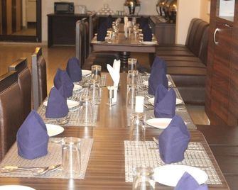 Hotel Holiday Hill - Rishikesh - Restaurant