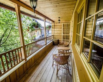 Agroturystyka Sarenka - Podsarnie - Balcón