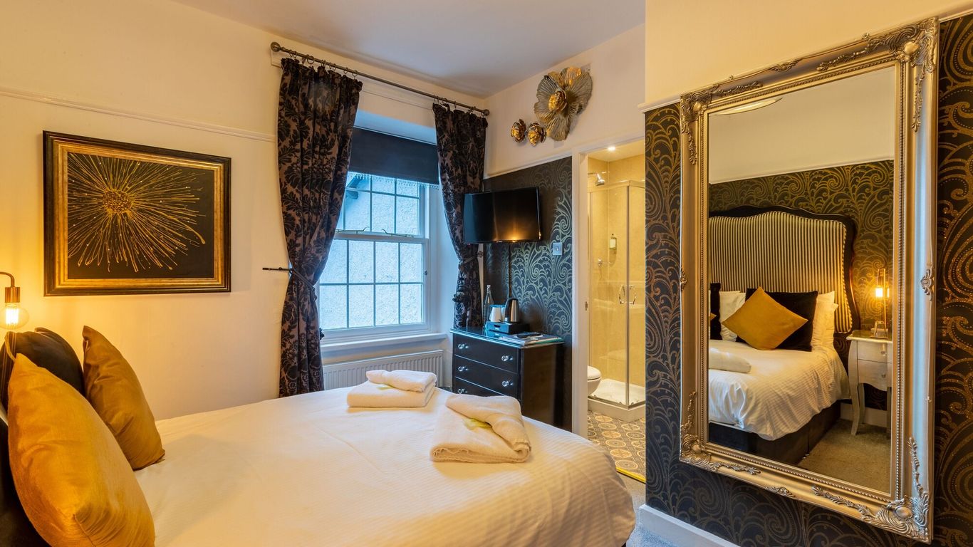 Holly Lodge Guest House