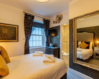 Holly Lodge Guest House - Windermere - Bedroom