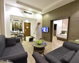 Carlton Al Moaibed Hotel - Al Khobar - Living room