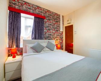 Prestige Plaza Hotel - Blackpool - Bedroom