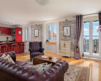 Boutique Guest Accommodation Zephyrus - Split - Living room