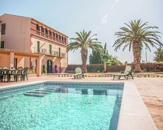Holiday Home in St Pere Pescador with Pool - Sant Pere Pescador - Piscina