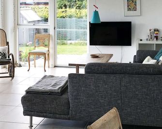 Scenic Retreat in Saksild-by Traum - Odder - Olohuone