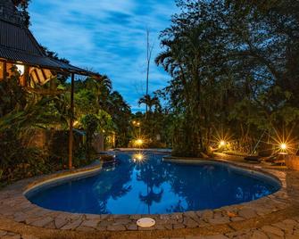 Lost Iguana Resort and Spa - La Fortuna - Pool