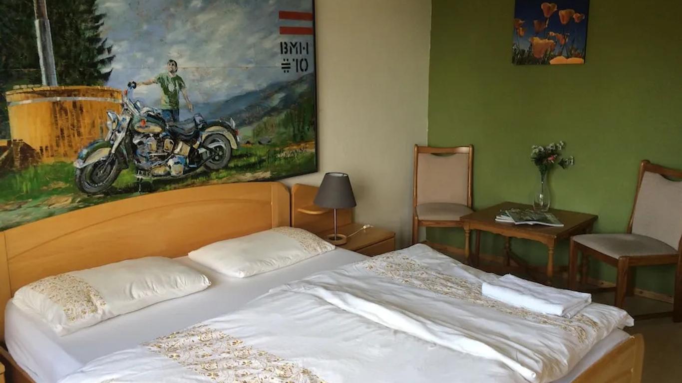 Blue Mountain Hotel