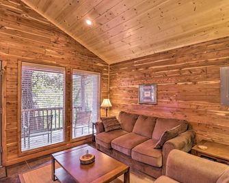 Heber Springs Cabin With Deck And River - Heber Springs - Sala de estar