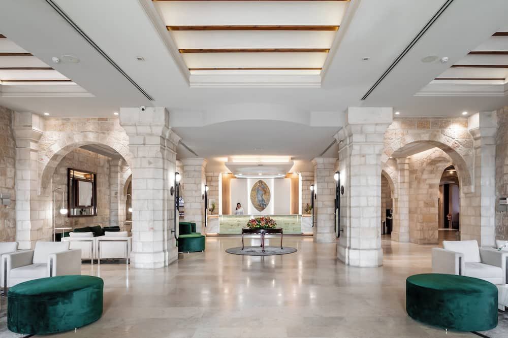 نوتر دام أوف جيروزاليم سنتر