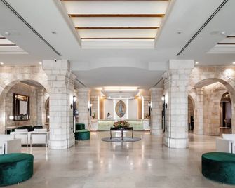 نوتر دام أوف جيروزاليم سنتر - القدس - ردهة