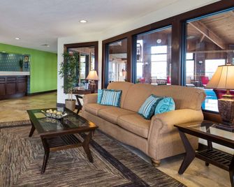 Best Western Norwalk - Norwalk - Sala de estar