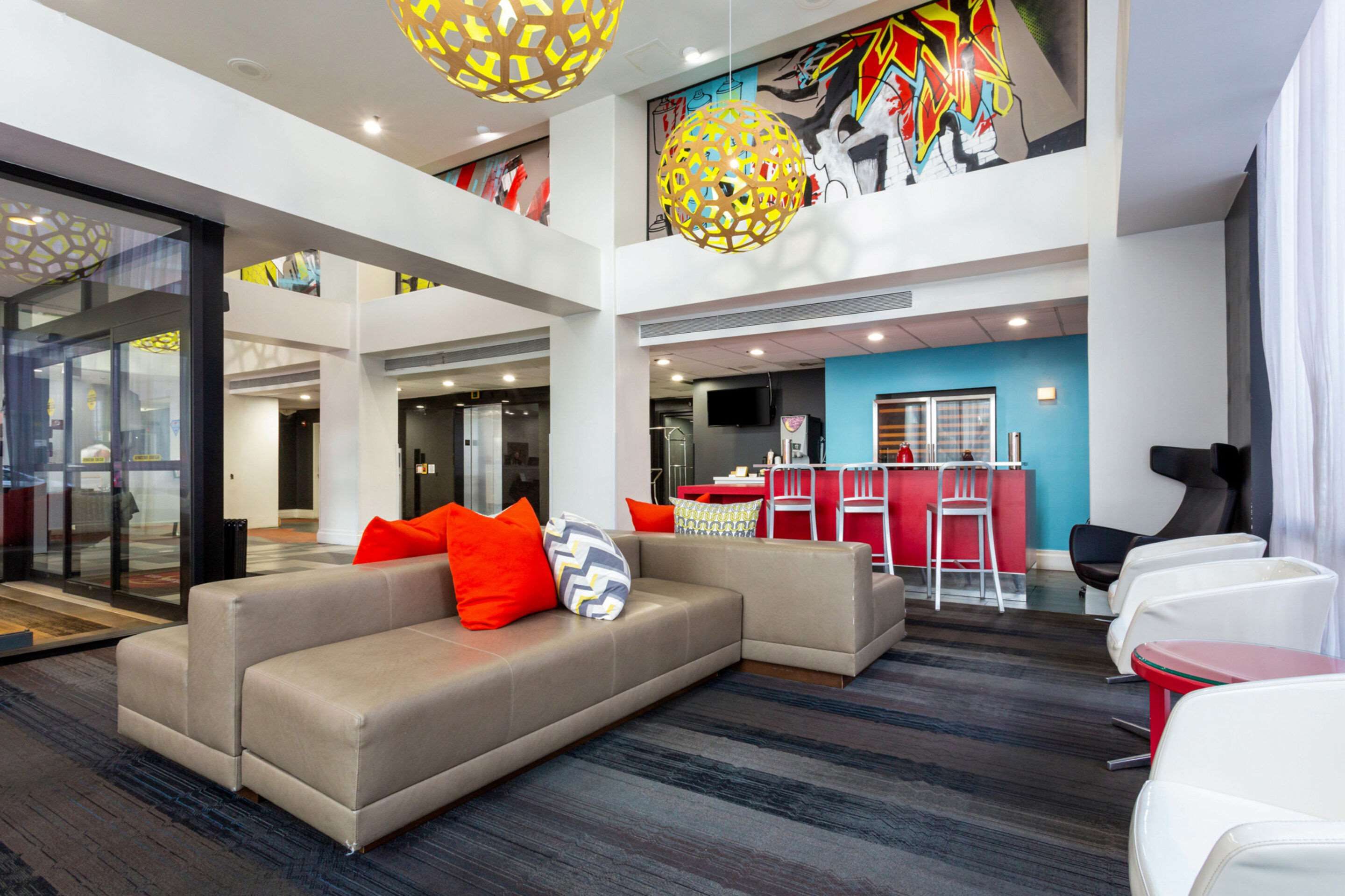 Comfort Inn and Suites Baltimore Inner Harbor - בולטימור - לובי