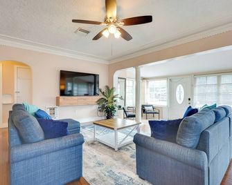 House w/ Shared Pool Access: 4 Mi to Beaches! - Fort Lauderdale - Sala de estar