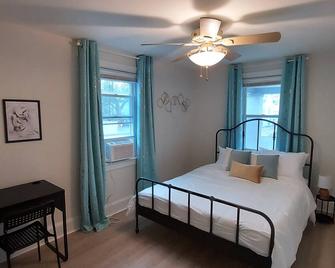 Family Friendly Apt in a Quiet Neighborhood - Trenton - Bedroom