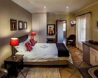 Room In B&B - Peaceful Guest Room With Double Bed And Kitchen, Near Port Elizabeth - Port Elizabeth - Phòng ngủ